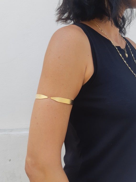 SIEYIO Upper Arm Bracelet Spiral Shape Armband Cuff Simple Armlet  Adjustable for Girls - Walmart.com