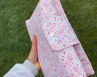 Handmade cotton book cover with floral pattern – Perfect for books and Kindle