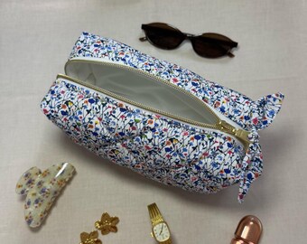 Handmade Cotton Makeup Bag – 20.5 x 12 x 8 cm – Padded & Fully Lined