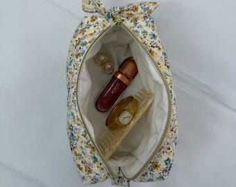 Handmade Cotton Makeup Bag – Zipper Pouch, Travel Cosmetic Bag, Toiletry Organizer, Gift for Her