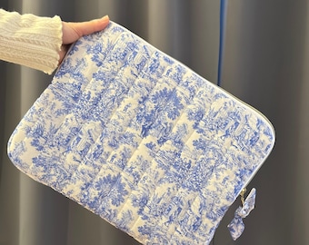 Handmade vintage-style laptop bag – 13–14 inches, 100% cotton & toile de Jouy design