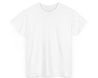 Puede incluir: Una camiseta blanca lisa de manga corta y cuello redondo.