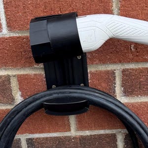 Base de carga y organizador de cables para coche eléctrico tipo 2, ultradelgada y resistente: Diseño que ahorra espacio.
