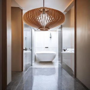 Moderne Holz Pendelleuchte |  Kronleuchter | Handgefertigte Holzleuchte | Deckenlampe für Esszimmer, Küche & Wohnzimmer