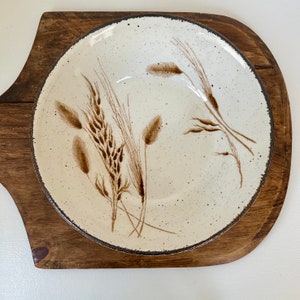 Vintage Stonehenge England Midwinter Stoneware Wild Oats 8 3/4 in. Vegetable Serving Bowl