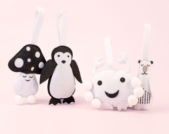 Black and White Baby Toy – High Contrast Sensory Hanging Toy – Handmade Newborn Visual Stimulation