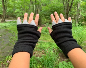 Ready to Ship!  Night Fury  Fingerless Claw Gloves
