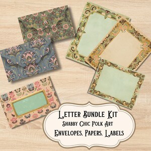Puede incluir: Un set de papelería con dos sobres estampados, dos papeles con bordes decorativos y una etiqueta rectangular con estampado floral. El texto dice: Letter Bundle Kit, Shabby Chic Folk Art, Envelopes, Papers, Labels. Tonos suaves.