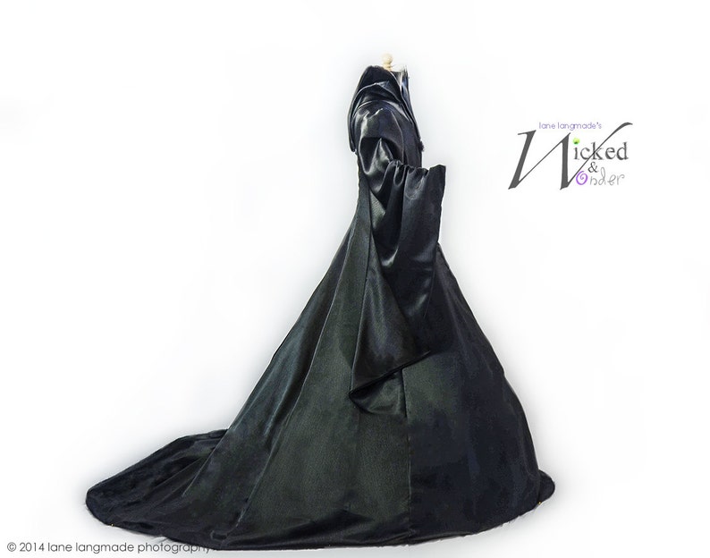 Maleficent 2 Costume Dress Adult, Maleficent Mistress of Evil Descendants, Maleficent cosplay, Disney Villain Halloween Costume, black All Black w/ Hoop