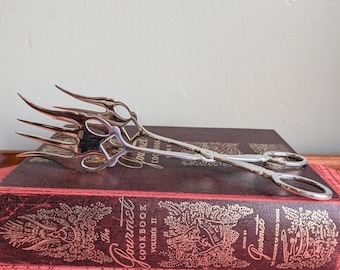 Vintage Silverplate Fish Tongs | Large Seafood Server | Mid‑Century Serving Utensil