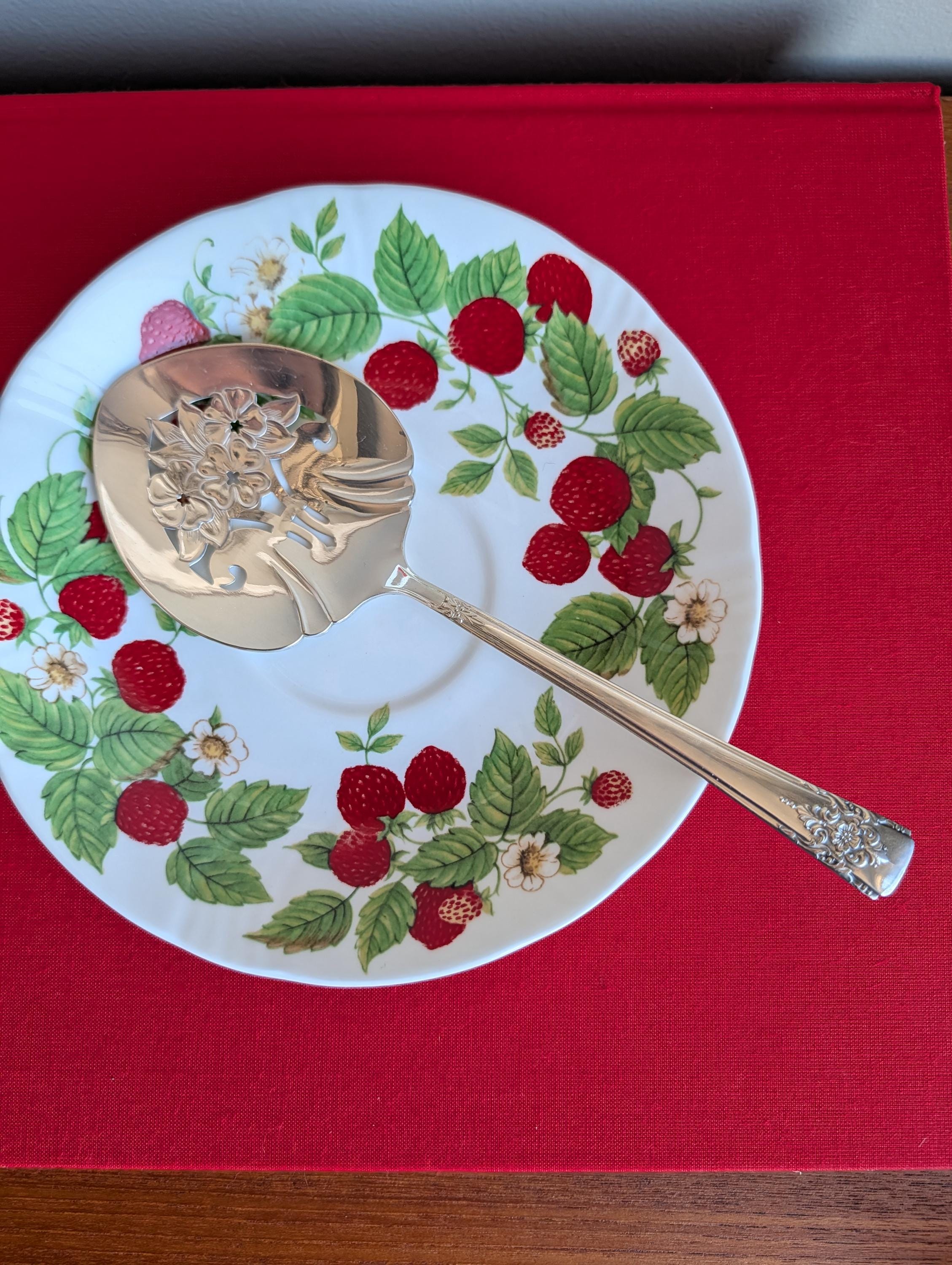 Rogers Victorian Rose - Etsy