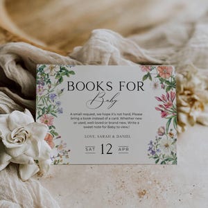 Boeken voor babykaart baby in bloei, wilde bloemenboeken voor baby kaartsjabloon, bloemenboeken verzoekkaart, afdrukbare uitnodiging invoegen 5 x 3,5 SB05