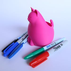 3D Printed Cat Pen Holder – Cute Pink Desk Organizer for Stationery, Gifts for Cat Lovers, PLA Plastic Office Decor