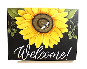 Panneau de bienvenue peint à la main avec tournesol et abeille : décoration d'intérieur primitive, oeuvre d'art murale