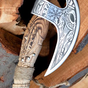 Personalized Viking Style Pizza Axe, Hand-Forged Cutter, Perfect Gift on Halloween & Anniversary for Him
