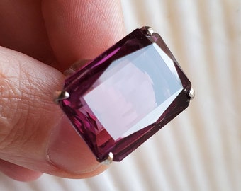 Sterling silver synthetic purple sapphire cocktail ring - vintage jewelry
