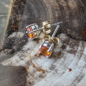 Vintage natural orange garnet 14k white gold stud earrings