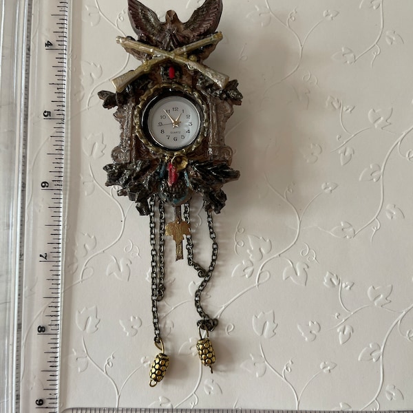 Dollhouse mini working clock