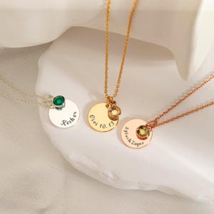 Collar con nombre y piedra de nacimiento personalizado, collar de cumpleaños con moneda personalizada, collar de disco, etiqueta redonda conmemorativa, aniversario, regalo de cumpleaños para un ser querido.