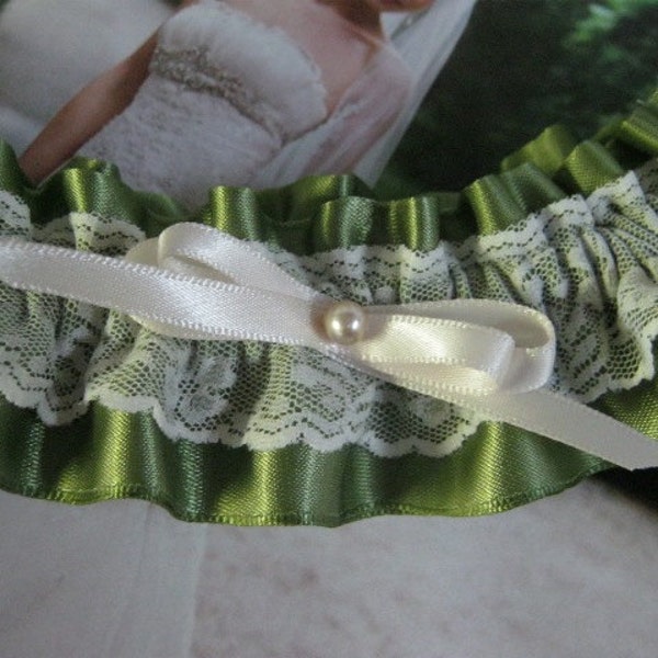 Green and Ivory Garter