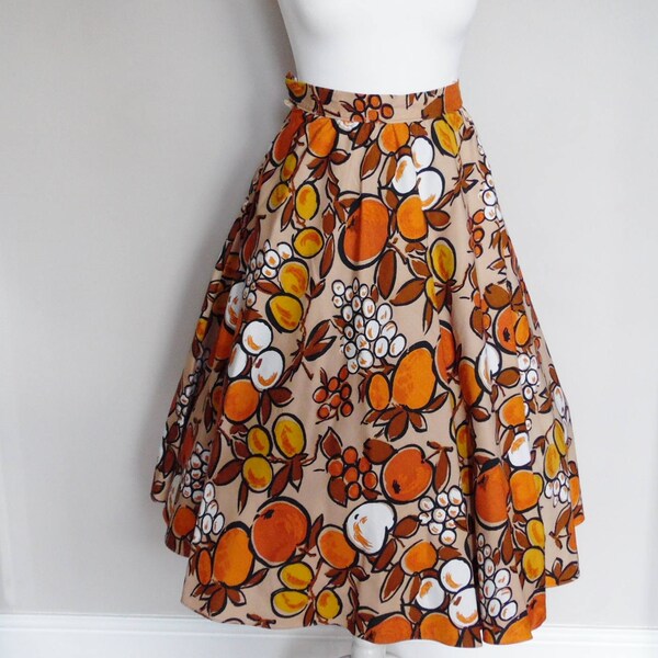 1970s Fruit Themed Swing Style Skirt by Pitava, Waist 24, Extra Small, Fit and Flare, UK Size 6, US Size 4