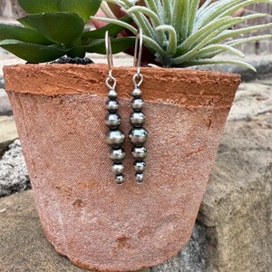 Oxidized Sterling Silver pearl earrings, graduated Style, western jewelry, gift. bild 2