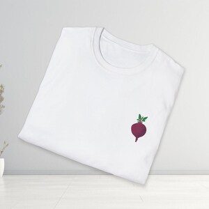 Funny White Unisex T-Shirt with Clever Red Beet Pun – Perfect for Pun Lovers and Casual Humor Fans! Printed T-Shirt for Pun Lovers!