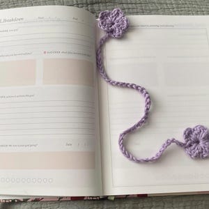 Crochet Flower Bookmark | Handmade Floral Bookmark | Cute Book Lover Gift | Aesthetic Book Accessory | Long Crochet Bookmark