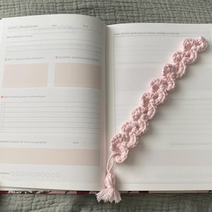 Handmade Crochet Scalloped Bookmark: Pastel Book Lover Gift