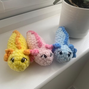 Crochet Axolotl Plush – Handmade Amigurumi Axolotl Toy – Cute Stuffed Animal – Kawaii Plushie Gift – Soft Axolotl Plush – Custom Colours
