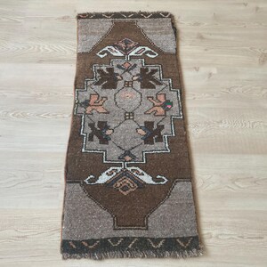 Vintage mini rug, Turkish rug, Ethnic rug, Handmade rug, Bohemian rug, Brown rug, Boho rug, Doormat rug, Oushak rug, Bath rug, 1.3x3.2 ft