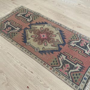 1.5x3.2ft, Turkish mini rug, Vintage rug, Small Pink rug, Pastel rug, Oriental rug, Bohemian rug, Wool rug, Doormat, Oushak rug, Bath rug