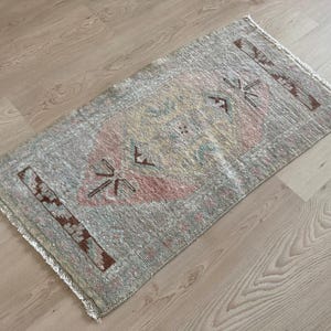 1.6x3ft, Small Pink rug, Turkish rug, Vintage mini rug, Rustic rug, Oriental rug, Boho rug, Pale rug, Doormat, Oushak Wool rug, Kitchen rug