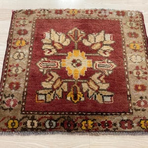Rood vierkant tapijt, Turks tapijt, wandkleed, vintage minitapijt, klein tapijt, bohotapijt, deurmattapijt, Oushak-wollen tapijt, keukentapijt, 1,7 x 2 ft
