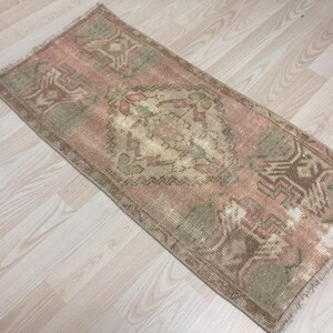 1.3x3ft, Pink rug, Vintage rug, Turkish rug, Bohemian rug, Faded rug, Small rug, Muted rug, Doormat rug, Oushak rug, Wool rug, Bedroom rug