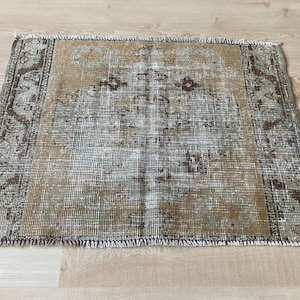 1.7x2.2 ft, Square rug, Turkish rug, Muted rug, Vintage mini rug, Small Orange rug, Boho rug, Doormat rug, Oushak rug, Wool rug, Kitchen rug