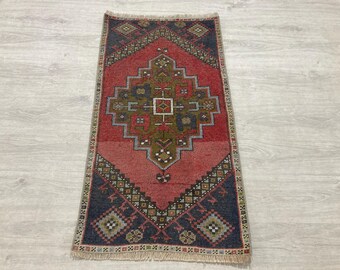 1.7x3.3ft, Small Pink rug, Turkish rug, Vintage mini rug, Anatolian rug, Tribal rug, Ethnic rug, Doormat rug, Oushak rug, Wool rug, Bath rug