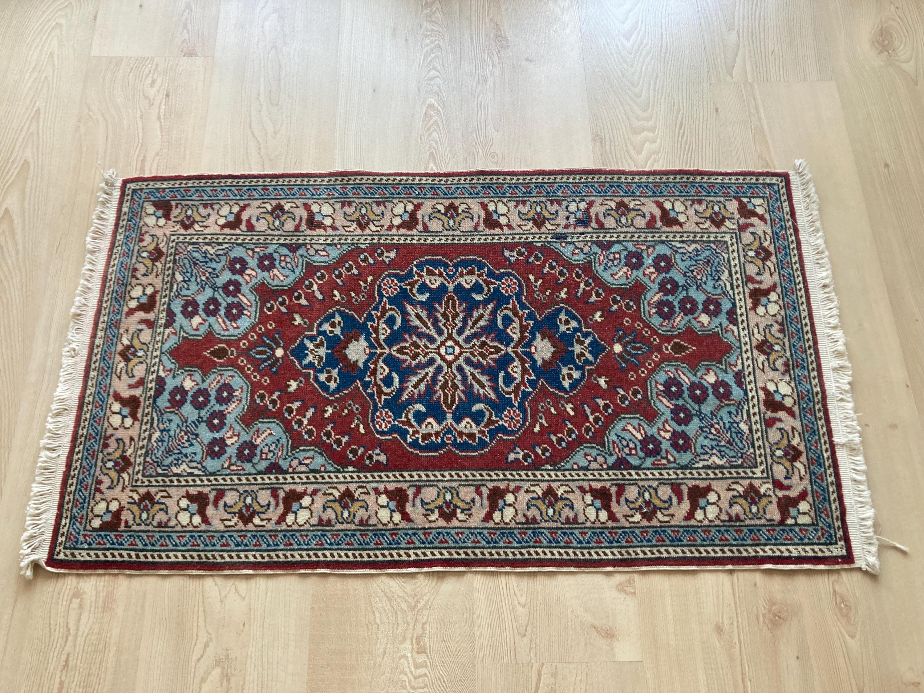 No.21 ヴィンテージラグ　トルコ　マット turkish rug ミニ Turkish Rug, Small Red Rug, Unique Rug, Vintage Mini Rug, Antique