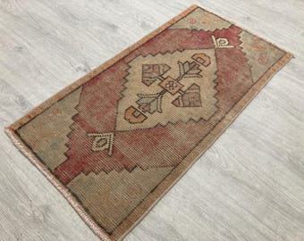 2x3 Vintage rug, 2x3 Turkish rug, Rustic Rug, 2x3 Small rug, Wool rug, Pink rug, Boho rug, Doormat rug, Oushak rug, Bath rug, 1.6x3.2ft