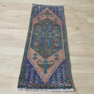Vintage Turkish rug, Handmade rug, Small rug, Purple rug, Oushak rug, Organic wool rug, Bohemian rug, Kitchen rug, Doormat rug, 1.6 x 4.1 ft