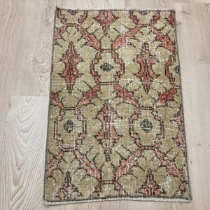Vintage mini rug, Faded rug, Turkish rug, Small rug, Brown rug, Organic Wool rug, Boho rug, Doormat rug, Oushak rug, Bath rug, 1.5x2.2 ft