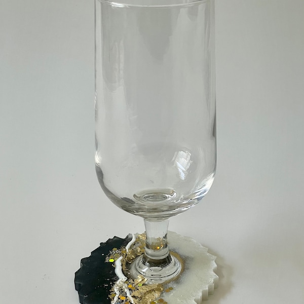 Black and Gold Resin Wine Glass