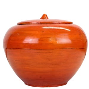 Antique Ginger Jar, Red Lacquer Pot with Lotus Finial Lid