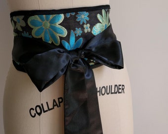 Japanese Obi Belt - Figure slimmer - Waist cincher - Reversible Black Satin/Black Green Blue Blossom Brocade Obi Belt, Wrap Belt