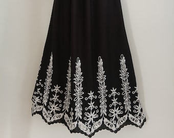 Handmade Black / White Cotton Skirt, Embroidered White Cotton Skirt, Summer Vacation, Gift for Her, Gift, Size S-L