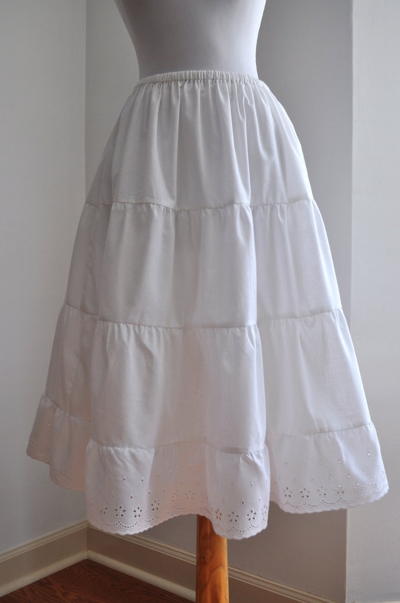 narrow pleated skirt