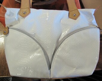 Hand Bag Purse  Sandra Roberts Beige / Cream and Taupe Hand Bag / Purse Excellent Condition!