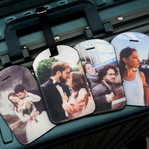 Gepersonaliseerde foto bagagelabels, aangepaste lederen bagagelabels voor mannen vrouwen, grappig rugzaklabel, tas-ID, huwelijkscadeau, reiscadeau voor moeder vader