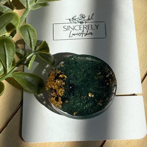 Handmade Resin Phone Grips | Luxe Kindle Grip – Gold Flakes, Marble, & More