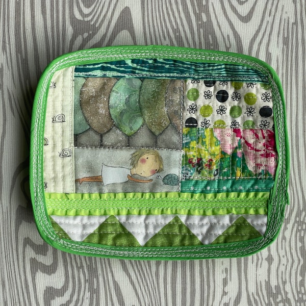 Little Turtle Girl green quilted mugrug | artsy fabric drink coaster | patchwork snack mat | scrappy washable placemat | cute mini quilt